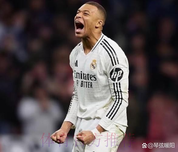 电讯报:若姆巴佩转投皇马 巴黎目标将转向奥斯梅恩 电讯报:若姆巴佩转投皇马 巴黎目标将转向奥斯梅恩